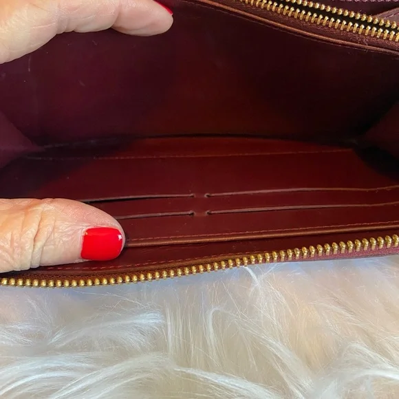 LV GUC Vernis Rouge Fauviste Zip Around Wallet - Picture 8 of 15